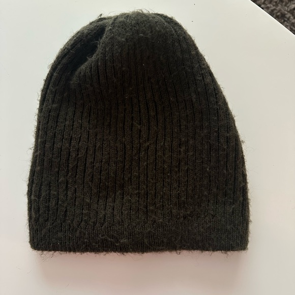 Anthropologie knit hat - Picture 2 of 3